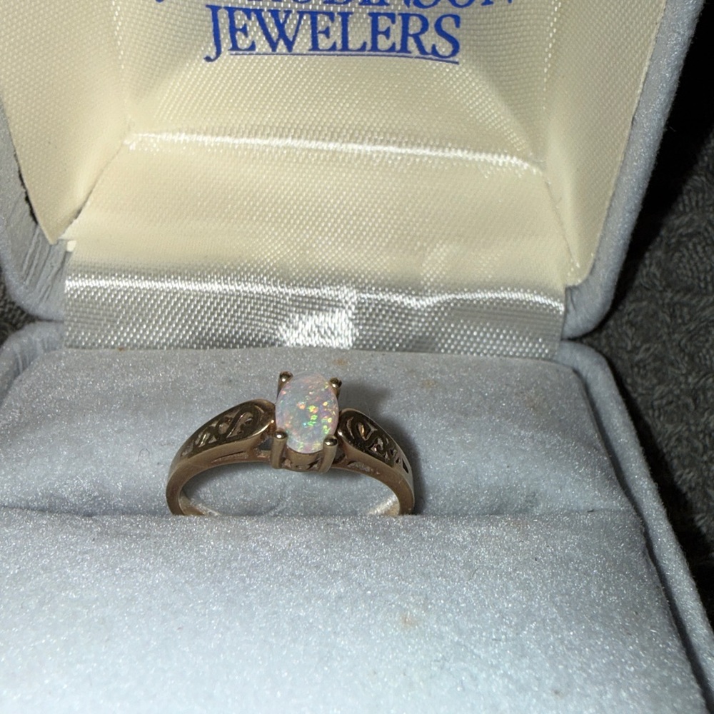 Gold Opal Ring in Iridescent White - Picture 4 of 12